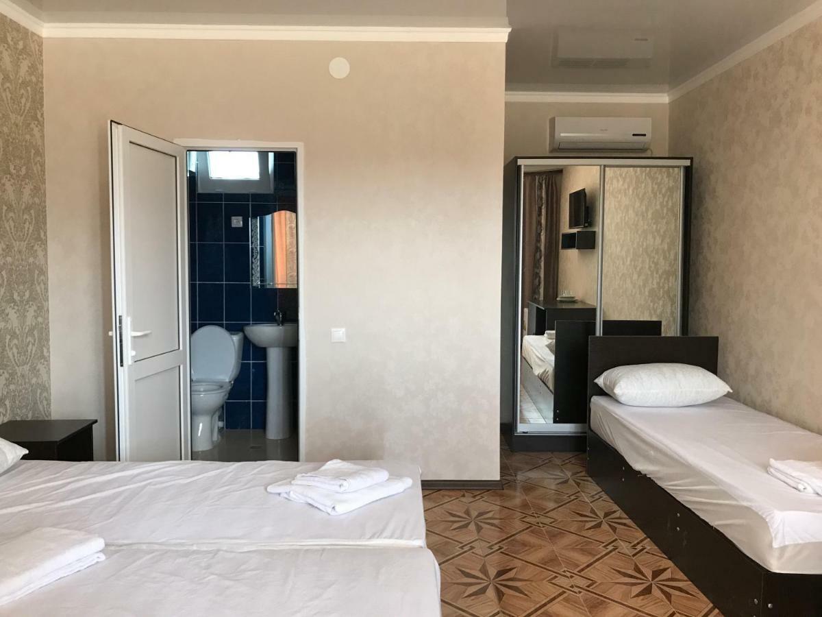 Ainar Hotel Gagra Exterior photo